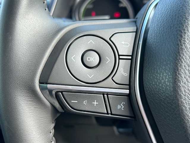 トヨタ カムリ G 大阪府 2018(平30)年 5.5万km プラチナホワイトパールマイカ 純正ナビ(BT/フルセグ/AUX/DVD)/バックカメラ/レーダークルーズコントロール/衝突被害軽減システム/レーンキープアシスト/盗難防止装置/横滑り防止装置/モデリスタ/純正フロアマット/社外アルミホイール/ETC/LEDヘッドライト/オートライト/オートマチックハイビーム/スペアキー/エンジンスタートボタン