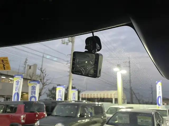 ダイハツ ウェイク L スペシャルリミテッド SAⅢ 徳島県 2021(令3)年 9.2万km シャイニングホワイトパール (株)IDOMが運営する【じしゃロン徳島店】の自社ローン専用車両になりますこちらは現金またはオートローンご利用時の価格です。/自社ローンご希望の方は別途その旨お申付け下さい”	/評価点4.5/スマートアシストIII/社外ナビゲーション/（ラジオ/フルセグ/Bluetooth)/全方位モニター/社外ドライブレコーダー/ETC/トラクションコントロール/左パワースライドドア/オート電動格納ミラー/ハロゲンヘッドライト/フォグランプ/ヘッドライトレベリング/オートハイビーム/ステアリングリモコン/社外フロアマット/サイドバイザー/Wエアバック/１２V１２０Wアクセサリーソケット