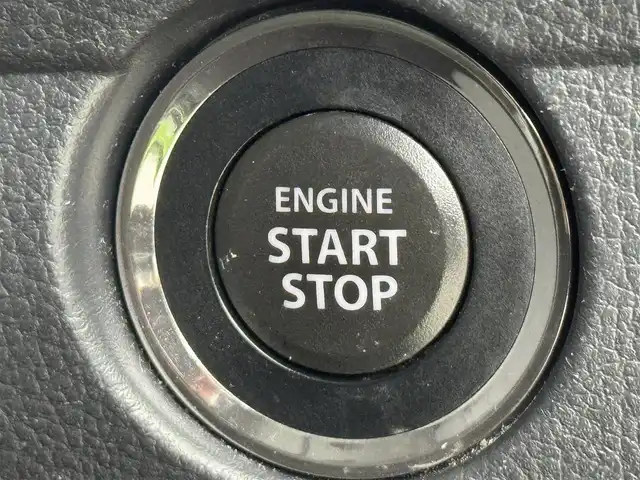 スズキ ハスラー X ターボ 福岡県 2017(平29)年 6万km ポジティブグリーンメタリック/ブラック2トーン 純正ナビ／フルセグＴＶ／ＢＴ　/ビルトインＥＴＣ　/ドライブレコーダー　/ターボ車　/衝突被害軽減システム　/レーンキープ　/横滑り防止　/アイドリングストップ　/シートヒーター　/オートライト　/純正１５インチＡＷ