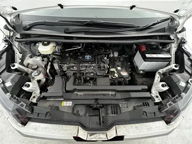 トヨタ ノア ハイブリッド S－Z 大分県 2022(令4)年 3.2万km ホワイトパールクリスタルシャイン 純正10型ディスプレィオーディオナビ/（Bluetooth/CarPlay/CD/DVD)/快適利便パッケージ/・パワーバックドア/・ナノイーX/・シートヒーター/・２列目オットマンシート/・ステアリングヒーター/・ハンズフリーパワースライドドア/LEDヘッドライト/ハーフレザーシート/トヨタセーフティセンス/（衝突回避支援パッケージ）/・プリクラッシュセーフティ/・レーントレーンシングアシスト/・レーダークルーズコントロール/・オートマチックハイビーム/フリップダウンモニター/ステアリングヒーター/パーキングアシスト/前後クリアランスソナー/プッシュエンジンスタート/スマートキー/ビルトインETC2.0/保証書＆取説