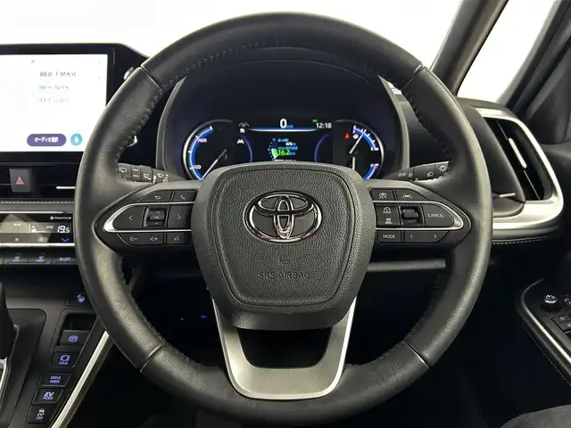 トヨタ ノア ハイブリッド S－Z 大分県 2022(令4)年 3.2万km ホワイトパールクリスタルシャイン 純正10型ディスプレィオーディオナビ/（Bluetooth/CarPlay/CD/DVD)/快適利便パッケージ/・パワーバックドア/・ナノイーX/・シートヒーター/・２列目オットマンシート/・ステアリングヒーター/・ハンズフリーパワースライドドア/LEDヘッドライト/ハーフレザーシート/トヨタセーフティセンス/（衝突回避支援パッケージ）/・プリクラッシュセーフティ/・レーントレーンシングアシスト/・レーダークルーズコントロール/・オートマチックハイビーム/フリップダウンモニター/ステアリングヒーター/パーキングアシスト/前後クリアランスソナー/プッシュエンジンスタート/スマートキー/ビルトインETC2.0/保証書＆取説