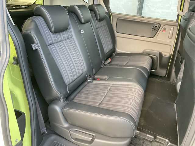 ホンダ フリード＋ G ホンダセンシング 愛知県 2017(平29)年 4.3万km シトロンドロップ ホンダセンシング/純正ナビ/両側パワースライドドア/レーダークルーズコントロール/純正アルミホイール/LEDヘッドライト/レーンキープアシスト/ドライブレコーダー/衝突軽減システム/フルセグ/CD DVD/Bluetooth/ステアリングスイッチ/スマートキー/プッシュスタート