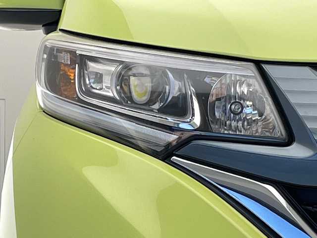 ホンダ フリード＋ G ホンダセンシング 愛知県 2017(平29)年 4.3万km シトロンドロップ ホンダセンシング/純正ナビ/両側パワースライドドア/レーダークルーズコントロール/純正アルミホイール/LEDヘッドライト/レーンキープアシスト/ドライブレコーダー/衝突軽減システム/フルセグ/CD DVD/Bluetooth/ステアリングスイッチ/スマートキー/プッシュスタート