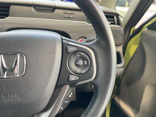 ホンダ フリード＋ G ホンダセンシング 愛知県 2017(平29)年 4.3万km シトロンドロップ ホンダセンシング/純正ナビ/両側パワースライドドア/レーダークルーズコントロール/純正アルミホイール/LEDヘッドライト/レーンキープアシスト/ドライブレコーダー/衝突軽減システム/フルセグ/CD DVD/Bluetooth/ステアリングスイッチ/スマートキー/プッシュスタート