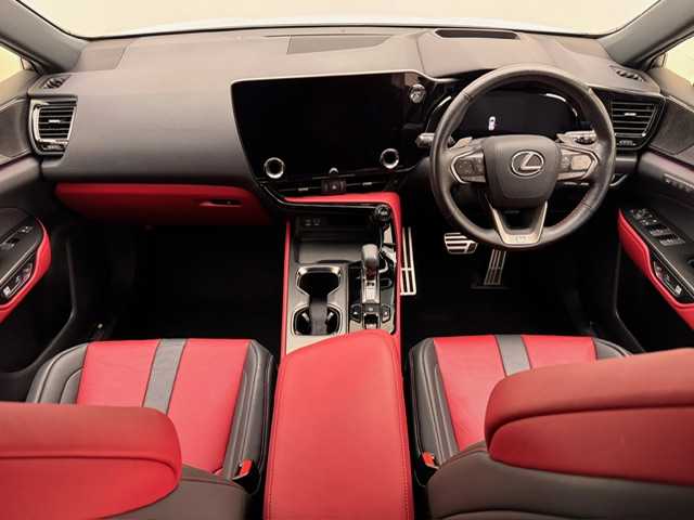 レクサス ＮＸ 350h Fスポーツ 兵庫県 2023(令5)年 3.1万km ホワイトノーヴァガラスフレーク 純正コネクトナビ/マークレビンソンサウンド/フルセグ BT USB/スライディングガラスルーフ/レーダークルーズコントロール/衝突軽減ブレーキ/BSM/LTA/HUD/クリアランスソナー/デジタルインナーミラー/パノラミックビューモニター/パワーバックドア/ビルトインETC2.0/ドライブレコーダー/レザーシート/全席シートヒーター/ベンチレーションシート/パワーシート/LEDヘッドライト/LEDフォグライト/オートライト/オートハイビーム/ルーフレール