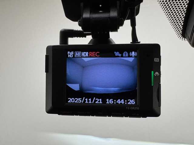 レクサス ＮＸ 350h Fスポーツ 兵庫県 2023(令5)年 3.1万km ホワイトノーヴァガラスフレーク 純正コネクトナビ/マークレビンソンサウンド/フルセグ BT USB/スライディングガラスルーフ/レーダークルーズコントロール/衝突軽減ブレーキ/BSM/LTA/HUD/クリアランスソナー/デジタルインナーミラー/パノラミックビューモニター/パワーバックドア/ビルトインETC2.0/ドライブレコーダー/レザーシート/全席シートヒーター/ベンチレーションシート/パワーシート/LEDヘッドライト/LEDフォグライト/オートライト/オートハイビーム/ルーフレール