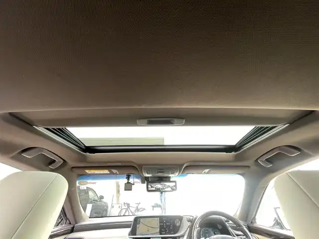 レクサス ＥＳ 300h バージョンL 宮崎県 2018(平30)年 7.1万km ソニックチタニウム 純正ナビ/　AM FM CD DVD　TV　BT/全方位カメラ/レクサスセーフティーセンス/　・プリクラッシュセーフティー/　・レーンディパーチャーアラート/　・オートマチックハイビーム/レザーシート/シートヒーター/シートクーラー/ステアリングヒーター/サンルーフ/デジタルインナーミラー/ETC車載器/純正アルミ/LED3眼ヘッドライト/ウィンカーミラー/スマートキー/プッシュスタート