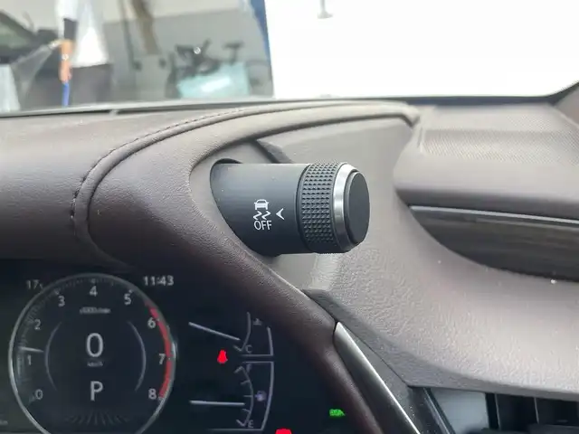 レクサス ＥＳ 300h バージョンL 宮崎県 2018(平30)年 7.1万km ソニックチタニウム 純正ナビ/　AM FM CD DVD　TV　BT/全方位カメラ/レクサスセーフティーセンス/　・プリクラッシュセーフティー/　・レーンディパーチャーアラート/　・オートマチックハイビーム/レザーシート/シートヒーター/シートクーラー/ステアリングヒーター/サンルーフ/デジタルインナーミラー/ETC車載器/純正アルミ/LED3眼ヘッドライト/ウィンカーミラー/スマートキー/プッシュスタート