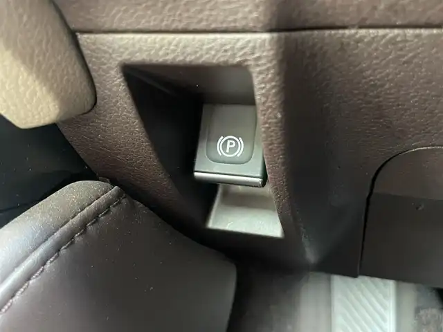 レクサス ＥＳ 300h バージョンL 宮崎県 2018(平30)年 7.1万km ソニックチタニウム 純正ナビ/　AM FM CD DVD　TV　BT/全方位カメラ/レクサスセーフティーセンス/　・プリクラッシュセーフティー/　・レーンディパーチャーアラート/　・オートマチックハイビーム/レザーシート/シートヒーター/シートクーラー/ステアリングヒーター/サンルーフ/デジタルインナーミラー/ETC車載器/純正アルミ/LED3眼ヘッドライト/ウィンカーミラー/スマートキー/プッシュスタート