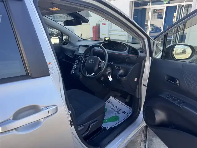 トヨタ シエンタ X 広島県 2017(平29)年 9.8万km シルバーM ワンオーナー/セーフティーセンスC/・プリクラッシュセーフティーシステム/・レーンディパーチャーアラート/・オートマチックハイビーム/・先行車発信告知機能/・オプティトロンメーター/・ステアリングスイッチ/純正ディーラーオプションナビ/・フルセグTV/・Bluetooth/ビルトインETC/ドライブレコーダー(HDR-201G)/アイドリングストップ/スペアキーあり