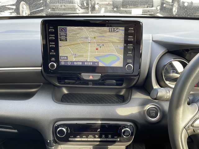 トヨタ ヤリス Z 大阪府 2020(令2)年 0.7万km ホワイトパールクリスタルシャイン 純正ナビ/バックモニター/ビルトインETC/レーダークルーズコントロール/LEDヘッドライト/クリアランスソナー/前席シートヒーター/革巻きステアリング/ドライブレコーダー/ウインカーミラー/フロアマット/ドアバイザー/保証書/取扱説明書