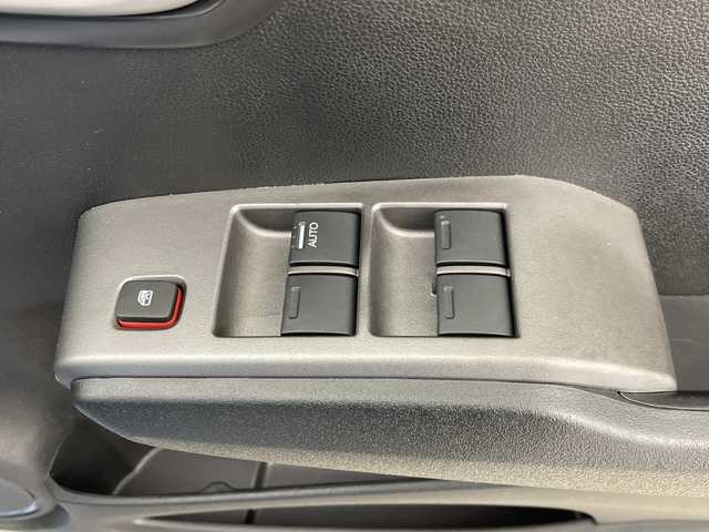 ホンダ フィット G 群馬県 2012(平24)年 1.3万km ピュアブルーメタリック 禁煙車　純正７インチナビ　盗難防止装置　ビルトインＥＴＣ　バックカメラ　ステアリングスイッチ　電動格納ミラー　パワーウィンドウ　オートエアコン　オートライト　スマートキー　ＨＩＤライト　ＥＣＯＮモード