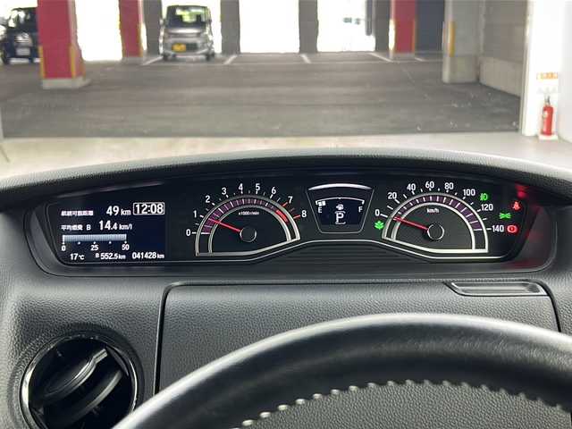ホンダ Ｎ ＢＯＸ カスタム G L ターボ ホンダセンシング 長野県 2019(平31)年 4.2万km シャイニンググレーM 純正ナビ【Gathers VXU-195NBi】/（Bluetooth・フルセグ・CD・DVD・USB）/Honda SENSING/衝突軽減ブレーキ/誤発進抑制機能/後方誤発進抑制機能/歩行者事故低減ステアリング/路外逸脱抑制機能/アダプティブ・クルーズ・コントロール/車線維持支援システム/先行車発進お知らせ機能/標識認識機能/両側パワースライドドア/後方コーナーセンサー/前後ドライブレコーダー/ステアリングスイッチ/パドルシフト/ベンチシート/ハーフレザーシート/アレルクリーンシート/チップアップシート/LEDヘッドライト/フォグランプ/ETC/純正フロアマット/ドアバイザー/プッシュスタート