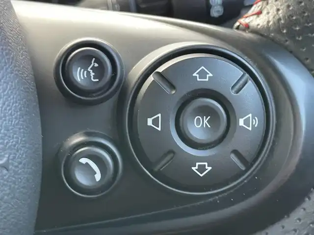 ＭＩＮＩ ＢＭＷ ミニ クラブマン クーパーSD 千葉県 2020(令2)年 4.6万km 緑Ⅱ ワンオーナー/純正８インチナビ/バックカメラ/ＬＥＤヘッドライト/オートライト/コーナーセンサー/純正１７インチアルミホイール/レーダークルーズコントロール/ＥＴＣ/プッシュスタート/スマートキー