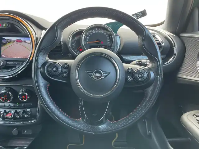 ＭＩＮＩ ＢＭＷ ミニ クラブマン クーパーSD 千葉県 2020(令2)年 4.6万km 緑Ⅱ ワンオーナー/純正８インチナビ/バックカメラ/ＬＥＤヘッドライト/オートライト/コーナーセンサー/純正１７インチアルミホイール/レーダークルーズコントロール/ＥＴＣ/プッシュスタート/スマートキー