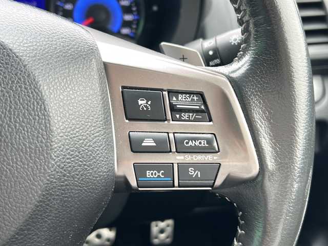 スバル インプレッサ ＸＶ ハイブリッド 2．0i－L アイサイト 茨城県 2014(平26)年 10.6万km デザートカーキ ４WD/社外ナビゲーション/Bluetooth/フルセグTV/バックカメラ/アイサイト/レーダークルーズコントロール/横滑り防止装置/衝突被害軽減システム/プッシュスタート/スマートキー/ETC/純正17インチAW/運転席パワーシート/オートライト/HIDヘッドライト/保証書、取扱説明書