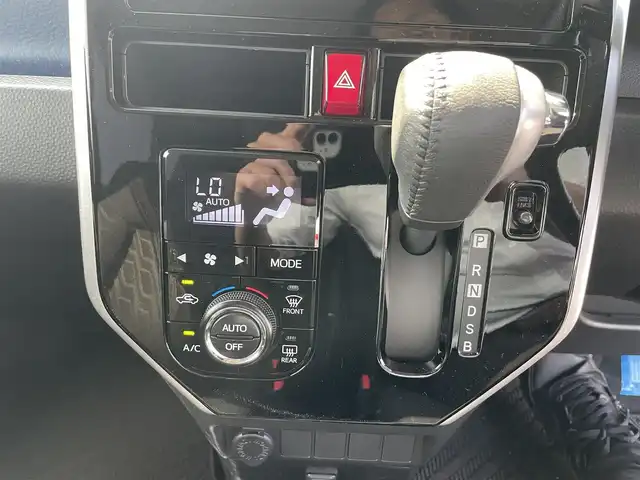 トヨタ タンク 富山県 2019(令1)年 7.3万km プラムブラウンパールクリスタルシャイン ４WD/両側パワースライドドア/純正ナビ/フルセグTV/Bluetooth/DVD再生/ETC/スマートキー/コーナーセンサー/LEDオートライト/LEDフォグライト/ビルトインETC/クルーズコントロール/ステアリングスイッチ/衝突軽減ブレーキ/レーンディパーチャーアラート/オートマチックハイビーム