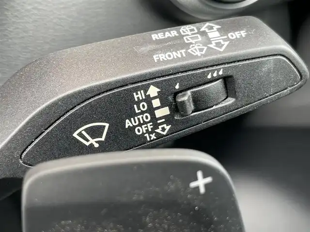 アウディ Ａ３ SB 1．4 TFSI スポーツ 鹿児島県 2018(平30)年 3万km 黒 Sラインパッケージ/禁煙車/純正SDナビ(Bluetooth/フルセグ/DVD)/セーフティパッケージ/コンビニエンスパッケージ/バーチャルコックピット/パドルシフト/USB入力端子/純正ETC2.0/ハーフレザーシート/シートヒーター(運転席/助手席)/パワーシート(運転席)/前方ドライブレコーダー/フロアマット/クルーズコントロール追従走行有/横滑り防止装置/アイドリングストップ/オートライト/LEDヘッドライト/前後フォグ/ダブル・サイドエアバッグ