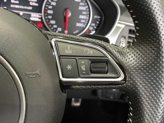 アウディ Ａ７ 佐賀県 2017(平29)年 5万km ミトスブラックメタリック 純正ナビ/Bluetooth/CD/DVD/USB/フルセグTV/バックカメラ/ワンオーナー/BOSEサウンド/サンルーフ/ドライブレコーダー/追従機能付きクルーズコントロール/Audi アクティブレーンアシスト/Audi ブレーキガード/Audi サイドアシスト/パワーシート/メモリシート/ダブルエアコン/シートヒーター/LEDオートライト/ETC/ブレーキホールド/パドルシフト/リアサンシェード/パーキングアシスト/革巻きステアリング/保証書/取扱説明書/点検記録簿/スペアキー