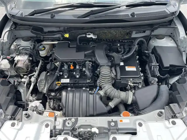 ダイハツ ロッキー プレミアム G HEV 滋賀県 2022(令4)年 5.9万km シャイニングホワイトパール ハーフレザーシート/前席シートヒーター/アダプティブクルーズコントロール/レーンキープアシスト/スマートペダル/衝突被害軽減ブレーキ/コーナーセンサー/ブレーキホールド/トラクションコントロールシステム/LEDヘッドランプ/オートライト/オートマチックハイビーム/USB/純正アルミホイール/純正フロアマット/プッシュスタート/スマートキー/スペアキー1本
