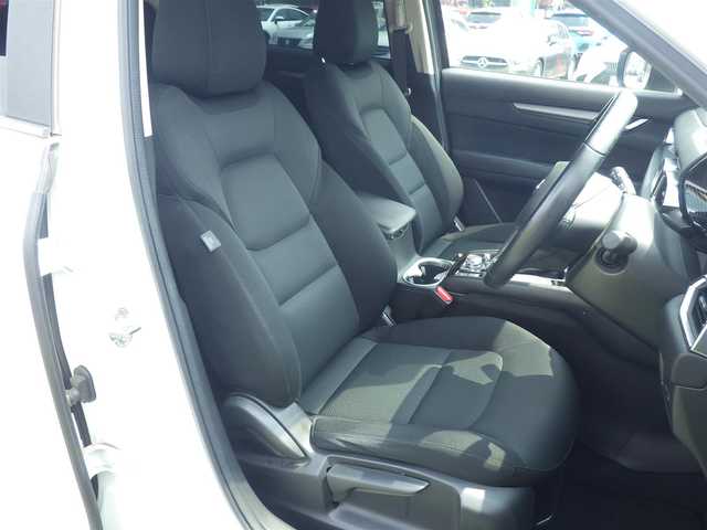 マツダ ＣＸ－５ XD プロアクティブ 千葉県 2017(平29)年 6.2万km スノーフレイクホワイトパールマイカ スマートシティブレーキサポート/ブラインドスポットモニタリング/レーンキープ・アシスト・システム/アクティブ・ドライビング・ディスプレイ/AUTO　EXEサスペンション/純正SDナビ/地デジTV/【DVD/CD再生機能　Bluetooth接続】/バックカメラ/ドライブレコーダー/革巻きステアリング/ETC/LEDヘッドライト/フォグライト/ウインカーミラー/コーナーセンサー/純正19インチアルミホイル/社外マフラー/サイド/カーテンエアバッグ/アドバンストキーレスエントリー
