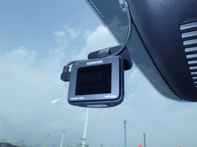 マツダ ＣＸ－５ XD プロアクティブ 千葉県 2017(平29)年 6.2万km スノーフレイクホワイトパールマイカ スマートシティブレーキサポート/ブラインドスポットモニタリング/レーンキープ・アシスト・システム/アクティブ・ドライビング・ディスプレイ/AUTO　EXEサスペンション/純正SDナビ/地デジTV/【DVD/CD再生機能　Bluetooth接続】/バックカメラ/ドライブレコーダー/革巻きステアリング/ETC/LEDヘッドライト/フォグライト/ウインカーミラー/コーナーセンサー/純正19インチアルミホイル/社外マフラー/サイド/カーテンエアバッグ/アドバンストキーレスエントリー