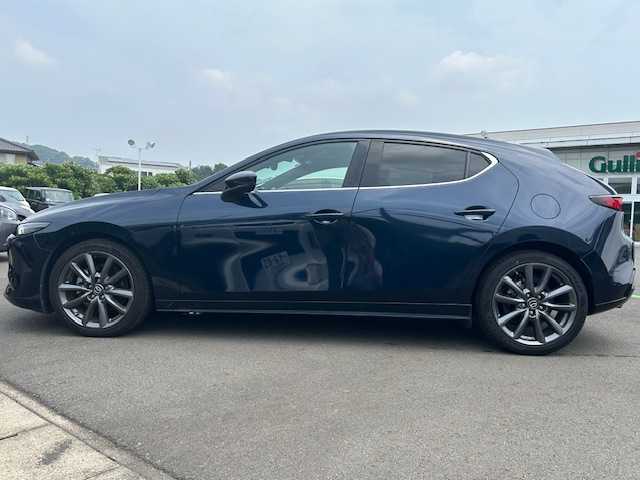 マツダ マツダ３ファストバック XD バーガンディセレクション 静岡県 2020(令2)年 4.8万km ディープクリスタルブルーマイカ ワンオーナー/純正ナビ（ナビ　Bluetooth　ETC連動　音声認識）/本革レザーシート/社外ドライブレコーダー前後/シートメモリー機能/純正ビルトインETC/パワーシートD＋N席/360度ビューモニター/スマートキー/スペアキー×1/LEDオートヘッドライト/純正アルミホイール/MTモード付きAT
