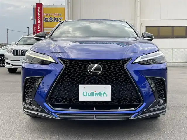 レクサス ＮＸ 350h Fスポーツ 群馬県 2022(令4)年 9.4万km ヒートブルーコントラストレイヤリング レクサスセーフティーシステム/・プリクラッシュ/・クリアランスソナー/・ブラインドスポット/・レーンディパーチャー/・デジタルインナーミラー/・クルーズコントロール/・オートライト/・オートマチックハイビーム/・横滑り防止/・パノラミックビューモニター/・SOSコール/純正14インチナビ/・AM/FM/フルセグTV/・Bluetooth/USB/シートメモリー/パワーシート前席/シートヒーター前席/エアシート前席/パワーバックドア/ハンドルヒーター/サンルーフ/ヒーターミラー/ＥＴＣ2.0/純正フルエアロ/純正ドラレコ/LEDヘッドライト/スマートキー/プッシュスタート
