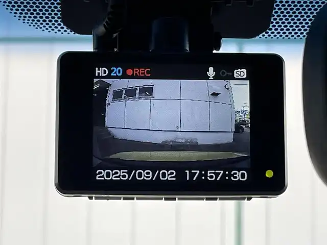 トヨタ スペイド G 山梨県 2015(平27)年 5.5万km シトラスマイカメタリック 純正SDナビ(NSZT-W64)/純正CD/DVD/Bluetooth接続/フルセグTV/バックカメラ/ETC/ドライブレコーダー/運転席シートヒーター/ISOFIX/サイドバイザー/スペアキー1本/保証書