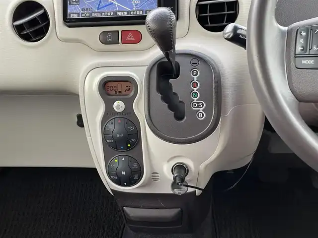 トヨタ スペイド G 山梨県 2015(平27)年 5.5万km シトラスマイカメタリック 純正SDナビ(NSZT-W64)/純正CD/DVD/Bluetooth接続/フルセグTV/バックカメラ/ETC/ドライブレコーダー/運転席シートヒーター/ISOFIX/サイドバイザー/スペアキー1本/保証書