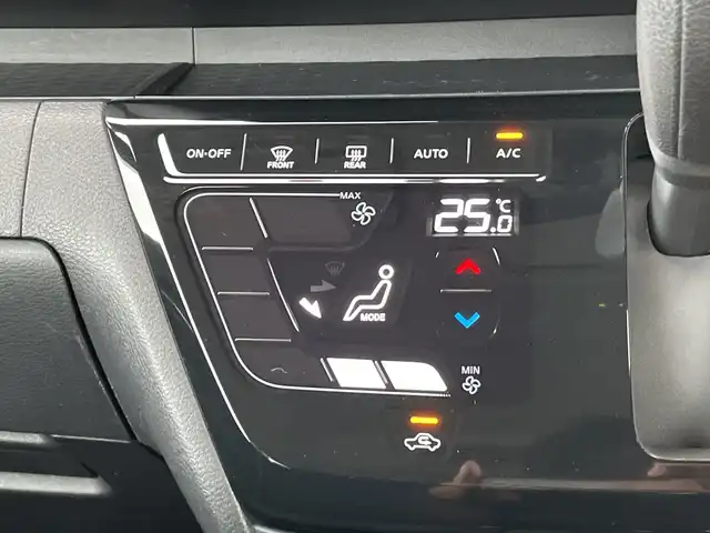 日産 ルークス ハイウェイスター X 千葉県 2022(令4)年 4.9万km フローズンバニラパール 純正9インチナビ/（CD/DVD/フルセグ/BT/FM/AM)/全周囲カメラ/エマージェンシーブレーキ/車線逸脱警報/両側パワースライドドア/横滑り防止装置/ドライブレコーダー/アイドリングストップ/LEDヘッドライト/フォグランプ/オートライト/ウィンカーミラー/電動格納ミラー/純正14インチAW/シートリフター/禁煙車/プッシュスタート/スマートキー/フロアマット/ドアバイザー