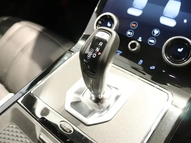 ランドローバー レンジローバーイヴォーク Rダイナミック SE 静岡県 2020(令2)年 2.9万km グレー 衝突軽減ブレーキ　/黒革　/クルーズコントロール　/３６０°カメラ　/ＬＥＤ　/ＭＥＲＩＤＡＮ　/バーチャルコックピット　/純正２０ＡＷ　/パワーシート／ヒーター／メモリ　/電動リアゲート　/純正ナビＴＶ