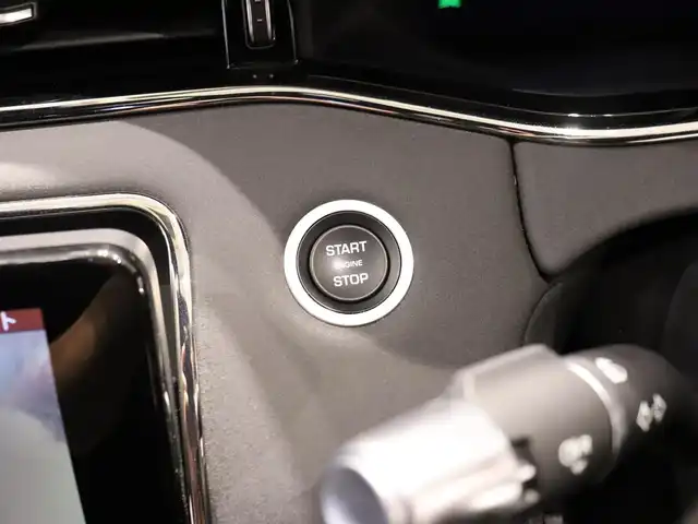 ランドローバー レンジローバーイヴォーク Rダイナミック SE 静岡県 2020(令2)年 2.9万km グレー 衝突軽減ブレーキ　/黒革　/クルーズコントロール　/３６０°カメラ　/ＬＥＤ　/ＭＥＲＩＤＡＮ　/バーチャルコックピット　/純正２０ＡＷ　/パワーシート／ヒーター／メモリ　/電動リアゲート　/純正ナビＴＶ