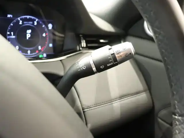 ランドローバー レンジローバーイヴォーク Rダイナミック SE 静岡県 2020(令2)年 2.9万km グレー 衝突軽減ブレーキ　/黒革　/クルーズコントロール　/３６０°カメラ　/ＬＥＤ　/ＭＥＲＩＤＡＮ　/バーチャルコックピット　/純正２０ＡＷ　/パワーシート／ヒーター／メモリ　/電動リアゲート　/純正ナビＴＶ