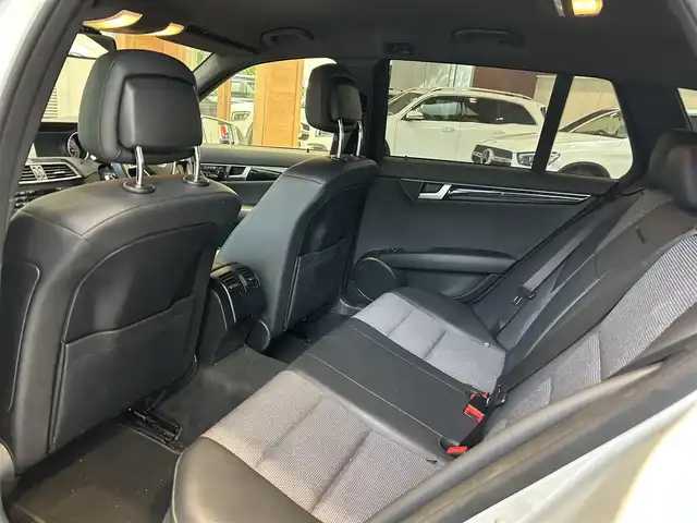 メルセデス・ベンツ Ｃ２００ ブルーエフィシェンシーW AVG 大阪府 2012(平24)年 3.3万km イリジウムシルバー 純正ナビ/TV/バックカメラ/純正17インチAW/HIDヘッドライト/クルコン/クリアランスソナー/パドルシフト/ハーフレザー/メモリ付きパワーシート/ルーフレール