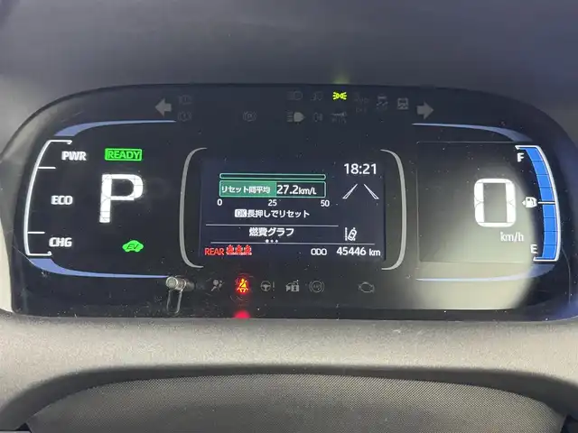 トヨタ アクア G 愛知県 2022(令4)年 4.6万km シルバーM トヨタセーフティーセンス/純正ディスプレイナビ/・Bluetooth/革巻きステアリング/ステアリングリモコン/バックカメラ/ドライブレコーダー/クリアランスソナー　/ビルトインETC/AC100V/スマートキー/プッシュスタート