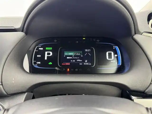 トヨタ アクア G 愛知県 2022(令4)年 4.6万km シルバーM トヨタセーフティーセンス/純正ディスプレイナビ/・Bluetooth/革巻きステアリング/ステアリングリモコン/バックカメラ/ドライブレコーダー/クリアランスソナー　/ビルトインETC/AC100V/スマートキー/プッシュスタート
