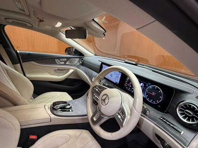 メルセデス・ベンツ ＣＬＳ２２０ｄ スポーツ エクスクルーシブPKG 千葉県 2019(令1)年 4.8万km カバンサイトブルー 白革シート　/ガラスＳＲ　/ＡＣＣ　/ＨＵＤ　/Ｂｕｒｍｅｓｔｅｒサウンド　/ナビ　/ＴＶ　/３６０°Ｂｌｕｅｔｏｏｔｈ接続　/ＣａｒＰｌａｙ　/シートＨ　/ベンチレーション　/電動トランク　/アンビエントライト　/ＲＳＰ