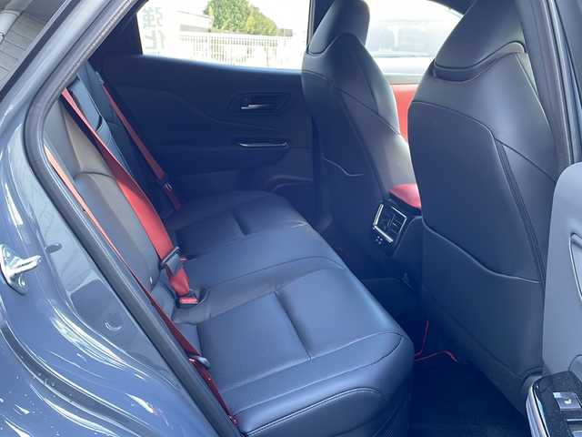 トヨタ クラウン スポーツ RS 神奈川県 2025(令7)年 0.7万km グレー カラーコード2ZQ/ブラック×アッシュ/ワンオーナー/SPORTDESIGN製エアロ/パノラマガラスルーフ/黒革シート/シートベンチレーション/パワーシート/パワーバックドア/純正メーカーナビ/【フルセグTV/BT/USB/Miracast】/パノラミックビューモニター/ナビ連動前後ドラレコ/ワイヤレス充電/ETC2.0/ACC/HUD/LDA/BSM/PCS/PDA/RCTA/後方車両接近告知/RCD/PKSB/純正２１AW/社外ブレーキキャリパー/純正フロアマット/ドアバイザー/デジタルインナーミラー/AC100V電源/スペアキー/新車時保証書/取扱説明書