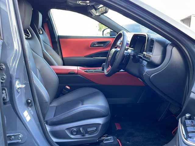 トヨタ クラウン スポーツ RS 神奈川県 2025(令7)年 0.7万km グレー カラーコード2ZQ/ブラック×アッシュ/ワンオーナー/SPORTDESIGN製エアロ/パノラマガラスルーフ/黒革シート/シートベンチレーション/パワーシート/パワーバックドア/純正メーカーナビ/【フルセグTV/BT/USB/Miracast】/パノラミックビューモニター/ナビ連動前後ドラレコ/ワイヤレス充電/ETC2.0/ACC/HUD/LDA/BSM/PCS/PDA/RCTA/後方車両接近告知/RCD/PKSB/純正２１AW/社外ブレーキキャリパー/純正フロアマット/ドアバイザー/デジタルインナーミラー/AC100V電源/スペアキー/新車時保証書/取扱説明書