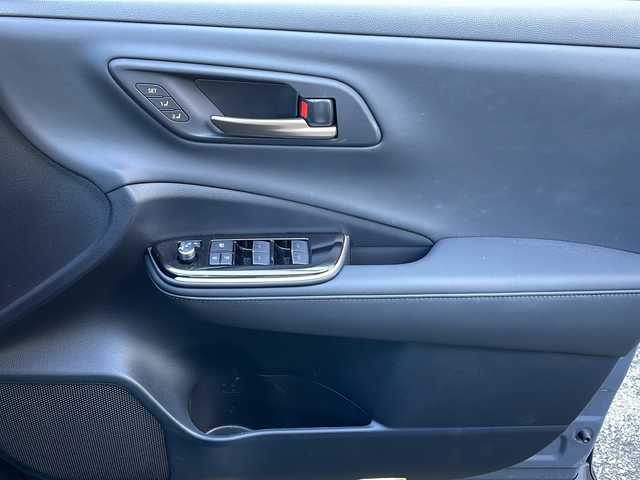 トヨタ クラウン スポーツ RS 神奈川県 2025(令7)年 0.7万km グレー カラーコード2ZQ/ブラック×アッシュ/ワンオーナー/SPORTDESIGN製エアロ/パノラマガラスルーフ/黒革シート/シートベンチレーション/パワーシート/パワーバックドア/純正メーカーナビ/【フルセグTV/BT/USB/Miracast】/パノラミックビューモニター/ナビ連動前後ドラレコ/ワイヤレス充電/ETC2.0/ACC/HUD/LDA/BSM/PCS/PDA/RCTA/後方車両接近告知/RCD/PKSB/純正２１AW/社外ブレーキキャリパー/純正フロアマット/ドアバイザー/デジタルインナーミラー/AC100V電源/スペアキー/新車時保証書/取扱説明書