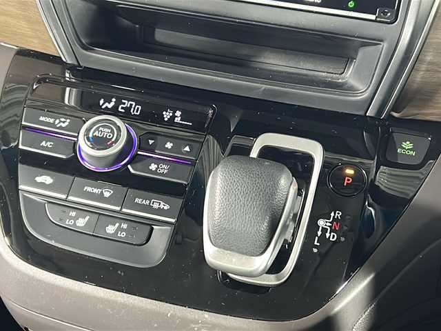 ホンダ フリード ハイブリット G ホンダセンシング 広島県 2021(令3)年 6.4万km ミッドナイトブルービームM 禁煙車/ホンダセンシング/・衝突軽減ブレーキ/・追従式クルーズコントロール/・LKAS/コーナーセンサー/純正9型ナビ（VXM-217VFNi)/・フルセグ/CD/DVD/Bluetooth/SD/REC//HDMI/USB/バックカメラ/両側パワースライドドア/オートリトラミラー/LEDヘッドライト＋アクティブコーナリングライト/Cパッケージ/・ロールサンシェード/・シートヒーター/・コンフォートビューパッケージ/・プラズマクラスターエアコン/前後ドライブレコーダー（ユピテル）/ETC/純正ドアバイザー/社外17インチアルミホイール