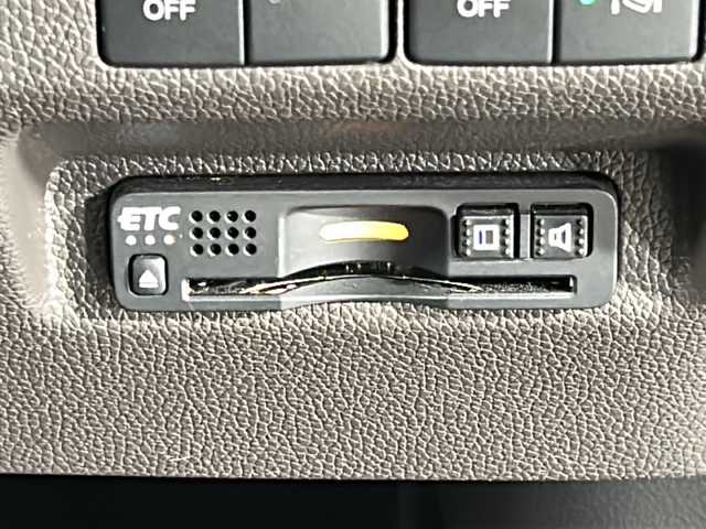 ホンダ フリード ハイブリット G ホンダセンシング 広島県 2021(令3)年 6.4万km ミッドナイトブルービームM 禁煙車/ホンダセンシング/・衝突軽減ブレーキ/・追従式クルーズコントロール/・LKAS/コーナーセンサー/純正9型ナビ（VXM-217VFNi)/・フルセグ/CD/DVD/Bluetooth/SD/REC//HDMI/USB/バックカメラ/両側パワースライドドア/オートリトラミラー/LEDヘッドライト＋アクティブコーナリングライト/Cパッケージ/・ロールサンシェード/・シートヒーター/・コンフォートビューパッケージ/・プラズマクラスターエアコン/前後ドライブレコーダー（ユピテル）/ETC/純正ドアバイザー/社外17インチアルミホイール