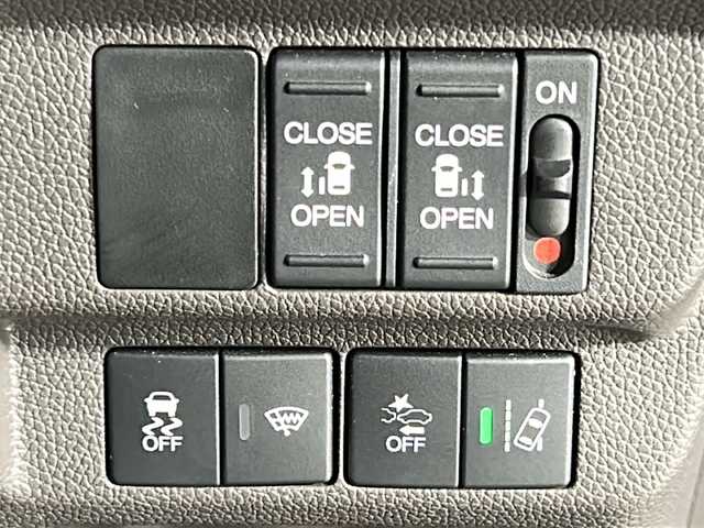 ホンダ フリード ハイブリット G ホンダセンシング 広島県 2021(令3)年 6.4万km ミッドナイトブルービームM 禁煙車/ホンダセンシング/・衝突軽減ブレーキ/・追従式クルーズコントロール/・LKAS/コーナーセンサー/純正9型ナビ（VXM-217VFNi)/・フルセグ/CD/DVD/Bluetooth/SD/REC//HDMI/USB/バックカメラ/両側パワースライドドア/オートリトラミラー/LEDヘッドライト＋アクティブコーナリングライト/Cパッケージ/・ロールサンシェード/・シートヒーター/・コンフォートビューパッケージ/・プラズマクラスターエアコン/前後ドライブレコーダー（ユピテル）/ETC/純正ドアバイザー/社外17インチアルミホイール