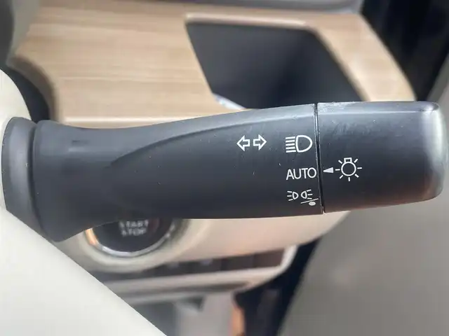 スズキ ラパン X 三重県 2021(令3)年 6万km アーバンブラウンパールメタリック ストラーダメモリナビ/　＊フルセグテレビ/Bluetooth/バックカメラ/セーフティサポート/HIDヘッドランプ/オートライト/ボディ同色電動オート格納ドアミラー/155/65R14タイヤ/　＊14インチアルミホイール/オートエアコン/ナノイー/エコクール/革巻ステアリングホイール/ステアリングスイッチ/シートヒーター（運転席/助手席）/照明付バニティミラー（運転席/助手席）/キーレス/プッシュスタート