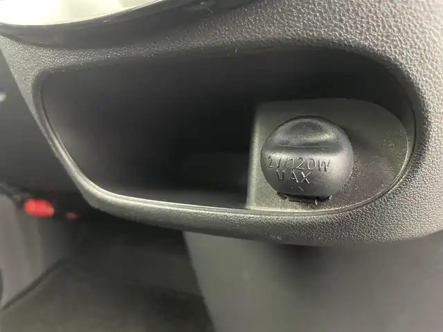 ダイハツ タント カスタム X SAⅡ 富山県 2015(平27)年 7.8万km パールホワイトⅢ 福祉車両/社外SDナビ(CN-HE01D)/(AM/FM/CD/DVD/BT/ipod)/フルセグTV/バックカメラ/衝突軽減システム/クリアランスソナー/レーンキープアシスト/盗難防止装置/横滑り防止装置/両側パワースライドドア/ドライブレコーダー前方/ETC/社外AW付き冬タイヤ4本車載/フロアマット純正/ベンチシート/ドアバイザー/オートライト/フォグランプ/LEDライト/スマートキー×2/取扱説明書/保証書