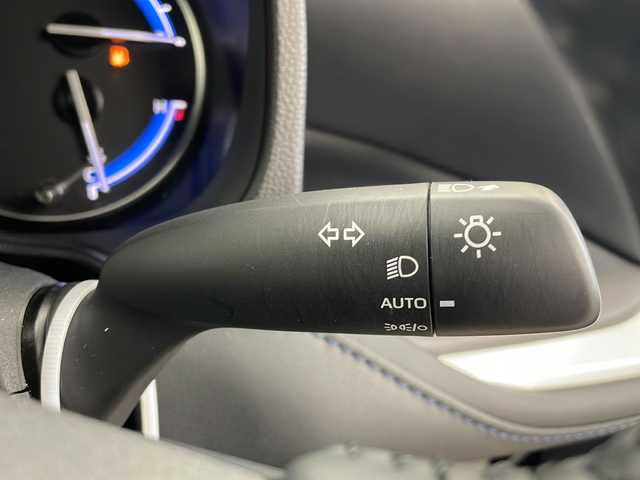 トヨタ ヴォクシー ハイブリッド S－Z 秋田県 2023(令5)年 2.4万km ホワイトパールクリスタルシャイン 4WD/寒冷地仕様/トヨタチームメイト/純正10.5インチナビ/　　CD/DVD/BT/フルセグ/パノラミックビューモニター/フリップダウンモニター/両側パワースライドドア/LEDオートライト/レーダークルーズコントロール/AC100V/シートヒーター/革巻きステアリング/ステアリングスイッチ/クリアランスソナー/純正フロアマット/スマートキー/ETC