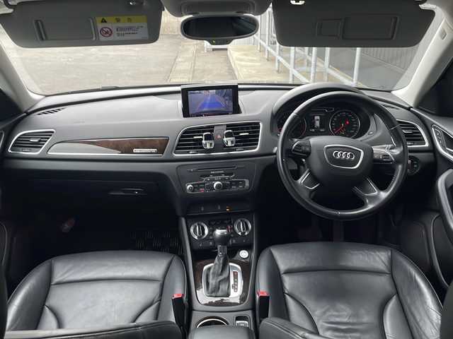 アウディ Ｑ３ 2．0 TFSI クワトロ 青森県 2012(平24)年 13.8万km 黒 ・4WD/・ターボ/・純正HDDナビ/(DVD/CD/フルセグTV)/・バックカメラ/・プッシュスタート/・革巻きステア/ノブ/・ステアリングスイッチ/・前後コーナーセンサー/・キセノンヘッドライト/・オートライト/・ヘットライトウオッシャー/・フォグランプ/・電動格納ミラー/・ミラーヒーター/・純正18インチアルミホイール/・シルバールーフレール/・ウインカーミラー/・W/サイド/カーテンエアバッグ/・ABS/・キーレス/・取説
