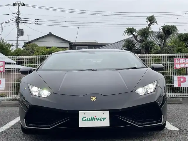 ランボルギーニ ウラカン LP610－4 静岡県 2017(平29)年 0.8万km 黒 ~希少右ハンドル車~/ユーザー買取車両/純正メーター一体型ナビ/純正LEDヘッドライト/純正20インチAW/エレクトロメカニカルパーキングブレーキ/Start＆Stopシステム/パドルシフト/ETC/バックカメラ/ハーフレザーシート/シートヒーター/パワーシート/フロントドライブリフティングシステム/点検整備記録簿/・2018/7/3/・2019/8/1/・2020/7/8/・2021/8/7/・2023/7/31/・2024/7/31/新車時保証書/取扱説明書/スペアキー×１