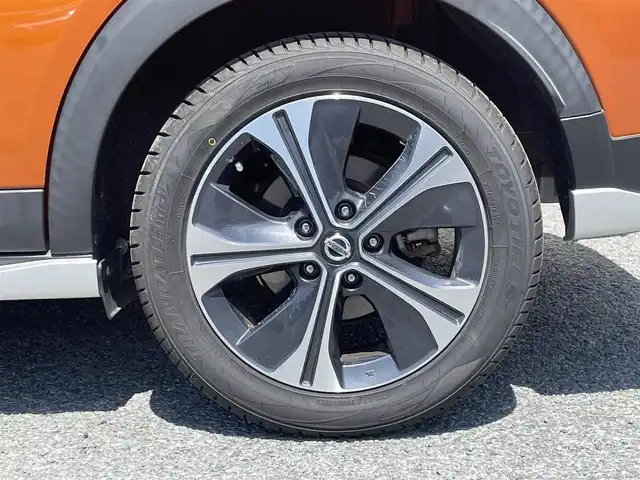 日産 キックス X ツートーンインテリアED 茨城県 2020(令2)年 3.2万km プレミアムホライズンオレンジ/ピュアブラック 2トーン 革巻きステアリング/ステアリングヒーター/ステアリングスイッチ/純正９インチナビ/プロパイロット/デジタルインナーミラー/アラウンドビューモニター/革シート/シートヒーター/LEDヘッドライト/電子式パーキング/純正ドライブレコーダー/ETC/衝突軽減ブレーキ